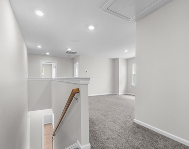 2466 Hutch Lane - Photo Thumbnail 18