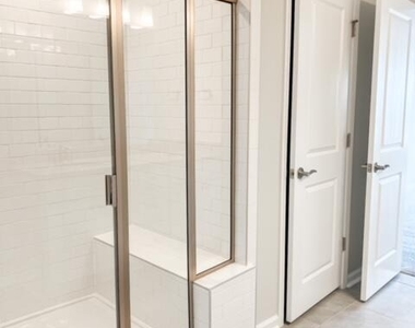 305 Annabelle Blue Drive - Photo Thumbnail 10