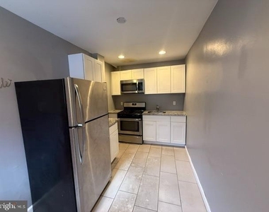 1224 Tasker Street - Photo Thumbnail 4