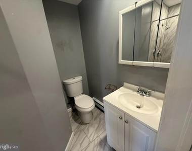 1224 Tasker Street - Photo Thumbnail 8