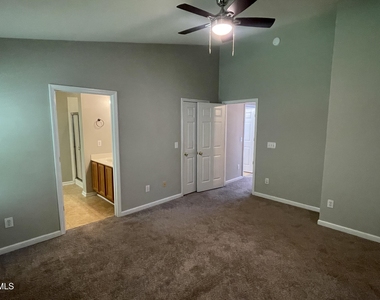 2910 Barrymore Street - Photo Thumbnail 10