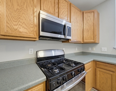 2910 Barrymore Street - Photo Thumbnail 13