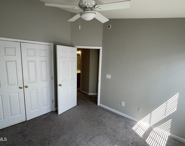 2910 Barrymore Street - Photo Thumbnail 14