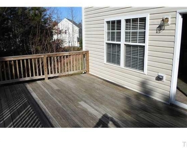 2910 Barrymore Street - Photo Thumbnail 17