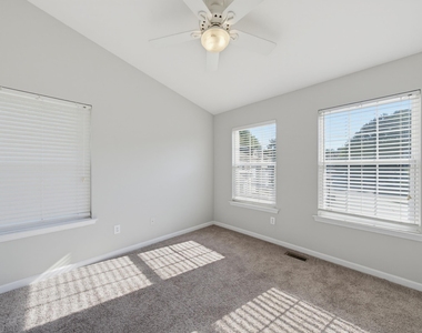 2910 Barrymore Street - Photo Thumbnail 27
