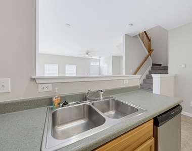 2910 Barrymore Street - Photo Thumbnail 14