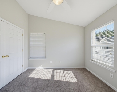 2910 Barrymore Street - Photo Thumbnail 26