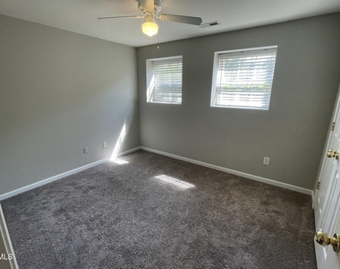 2910 Barrymore Street - Photo Thumbnail 20