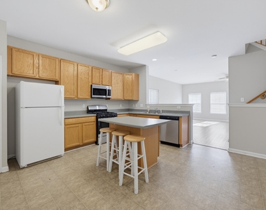 2910 Barrymore Street - Photo Thumbnail 11