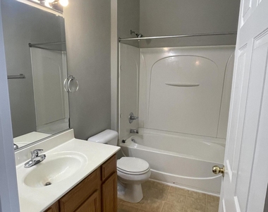 2910 Barrymore Street - Photo Thumbnail 15