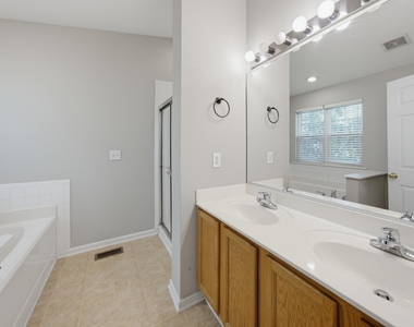 2910 Barrymore Street - Photo Thumbnail 22