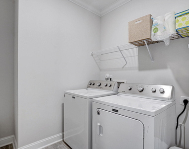 244 Chateau Way - Photo Thumbnail 8