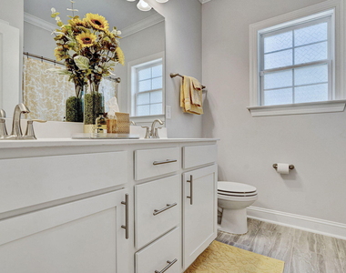 244 Chateau Way - Photo Thumbnail 6