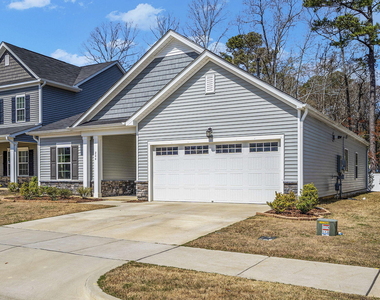 244 Chateau Way - Photo Thumbnail 2
