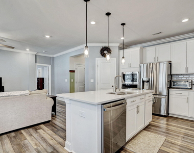 244 Chateau Way - Photo Thumbnail 15