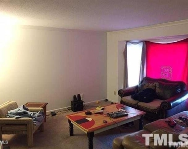 4110 Kaplan Drive - Photo Thumbnail 2