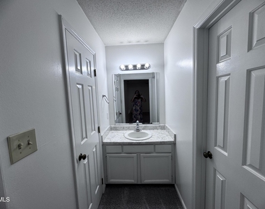 4110 Kaplan Drive - Photo Thumbnail 5