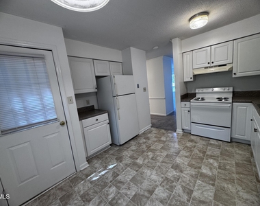 4110 Kaplan Drive - Photo Thumbnail 11
