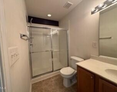 1401 Stone Manor Drive - Photo Thumbnail 18
