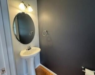 1401 Stone Manor Drive - Photo Thumbnail 11
