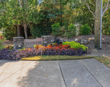 1401 Stone Manor Drive - Photo Thumbnail 31