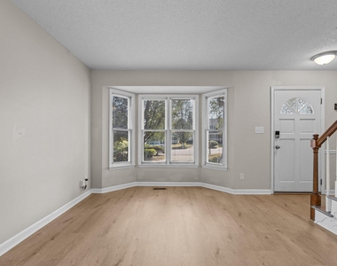 4309 Warfield Place - Photo Thumbnail 6
