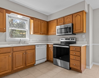 4309 Warfield Place - Photo Thumbnail 14