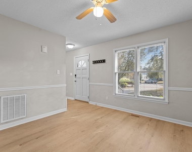 4309 Warfield Place - Photo Thumbnail 7