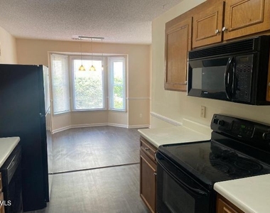 553 Darby Glen Lane - Photo Thumbnail 1
