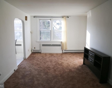 105 Saint Laurence Road - Photo Thumbnail 1