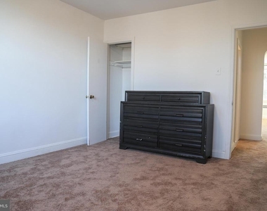 105 Saint Laurence Road - Photo Thumbnail 5