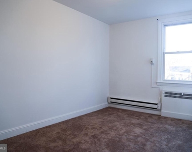 105 Saint Laurence Road - Photo Thumbnail 6