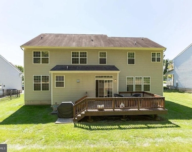618 Sunderland Avenue - Photo Thumbnail 22