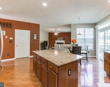 618 Sunderland Avenue - Photo Thumbnail 6