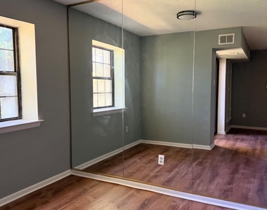 3315 Valley Drive - Photo Thumbnail 4