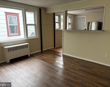 234 Franklin Street - Photo Thumbnail 6