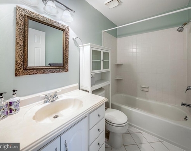 7 Ingham Way - Photo Thumbnail 5