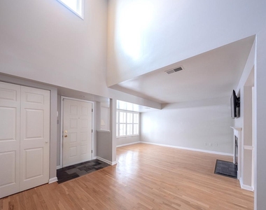 7 Ingham Way - Photo Thumbnail 2