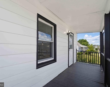 828 Mill St - Photo Thumbnail 3