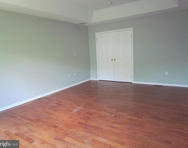 23 Blake Drive - Photo Thumbnail 7