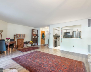 101 Lassen Court - Photo Thumbnail 4