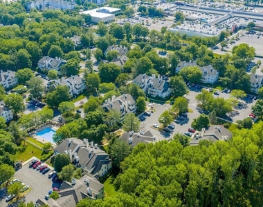 101 Lassen Court - Photo Thumbnail 18
