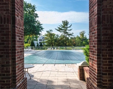 111 Worlidge Court - Photo Thumbnail 13