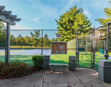 111 Worlidge Court - Photo Thumbnail 15