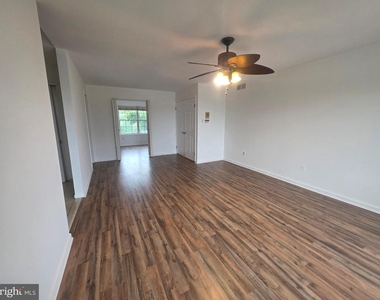 138 Persimmon Street - Photo Thumbnail 26