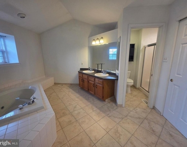 138 Persimmon Street - Photo Thumbnail 32
