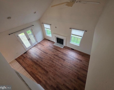 138 Persimmon Street - Photo Thumbnail 11