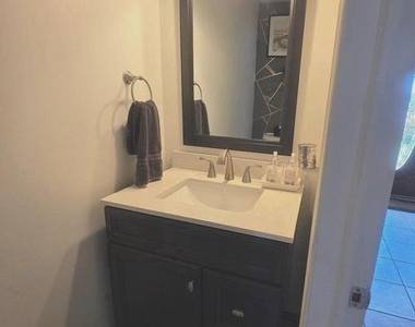 138 Persimmon Street - Photo Thumbnail 20