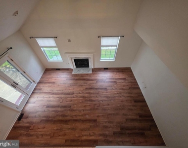 138 Persimmon Street - Photo Thumbnail 12