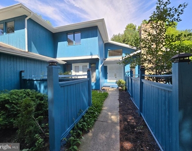 26 Las Brisas Boulevard - Photo Thumbnail 4